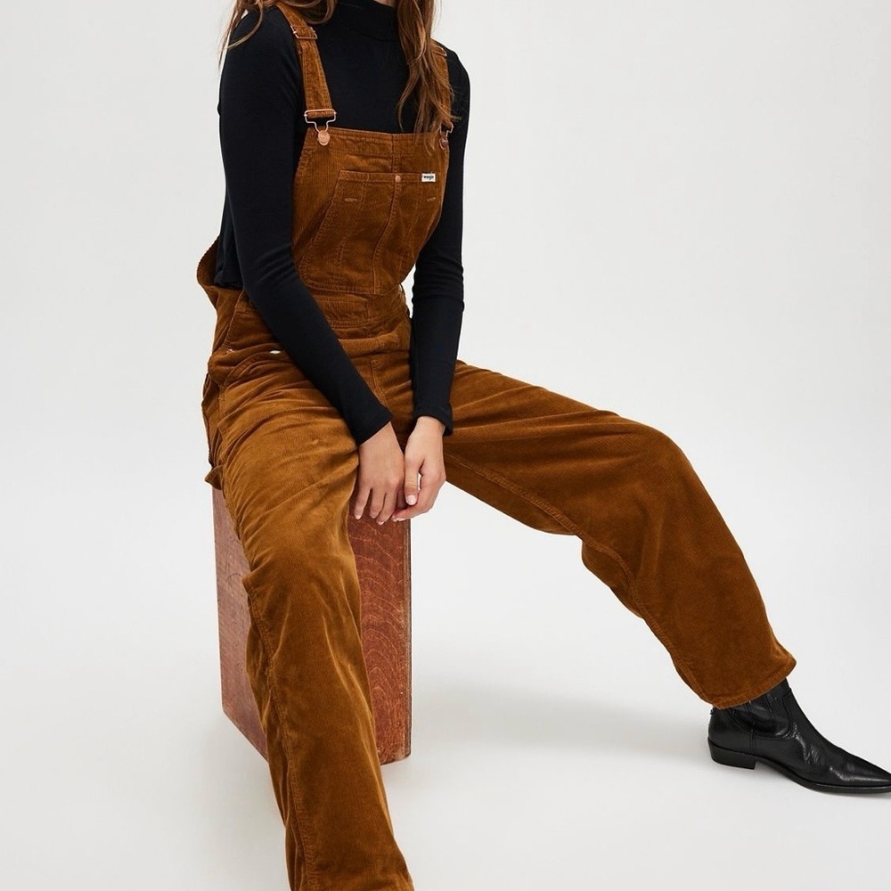 Wrangler Corduroy Overalls Straight Leg Bib Brown Size Medium